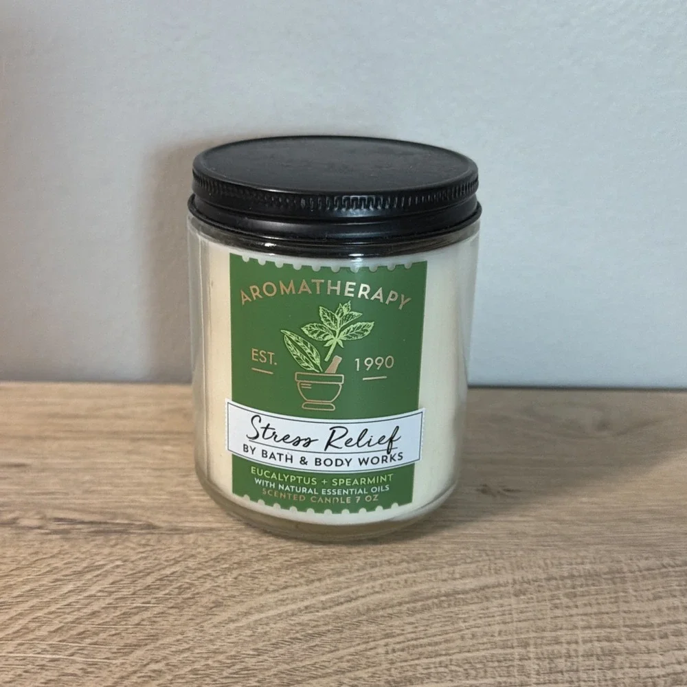 Bath Body Works Stress Relief Jar Candle Eucalyptus Spearmint Aromatherapy 7 oz